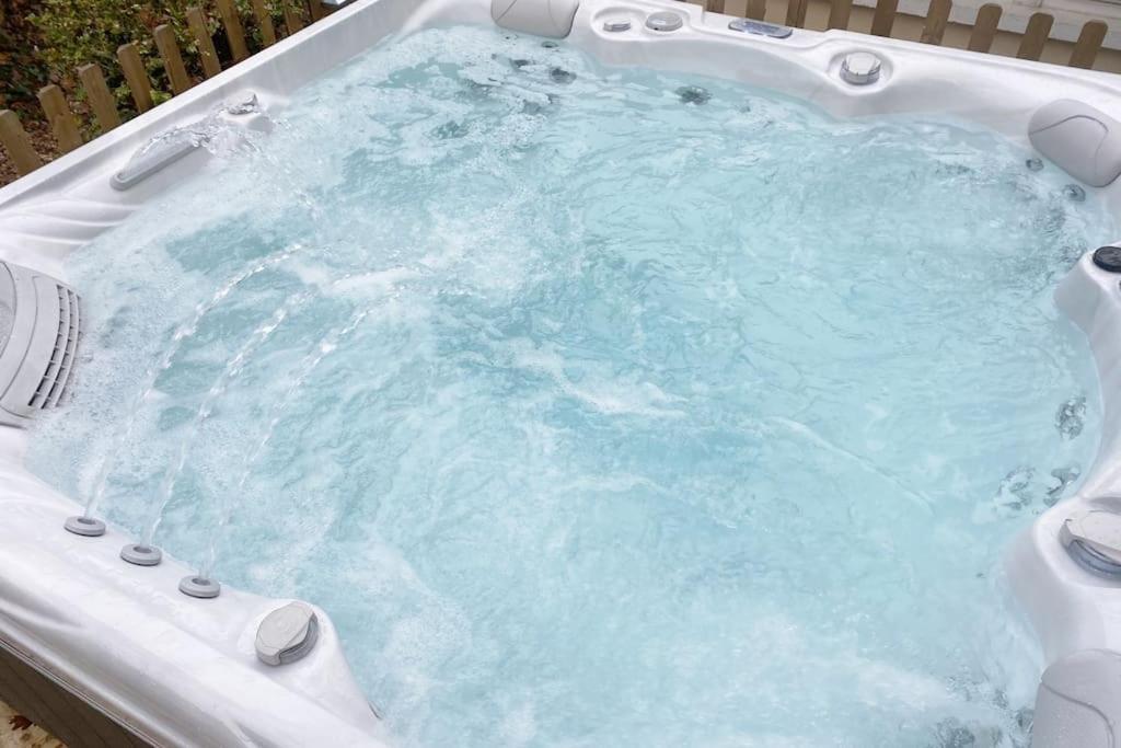 Maison Avec Jardin Et Jacuzzi Proche Polytechnique パレゾー エクステリア 写真
