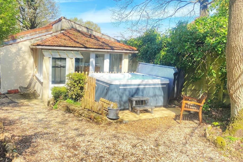 Maison Avec Jardin Et Jacuzzi Proche Polytechnique パレゾー エクステリア 写真