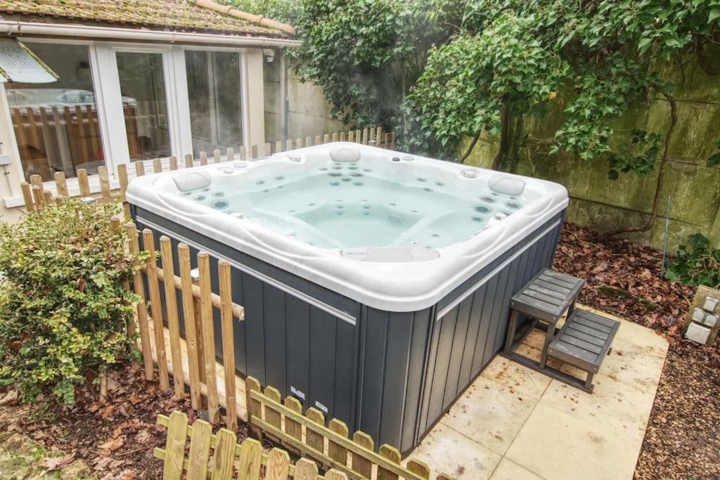Maison Avec Jardin Et Jacuzzi Proche Polytechnique パレゾー エクステリア 写真